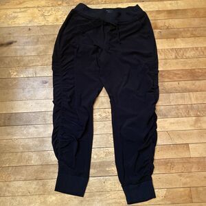 Athleta Attitude Pant Women’s Size 6 Jogger Black Pull On Drawstring